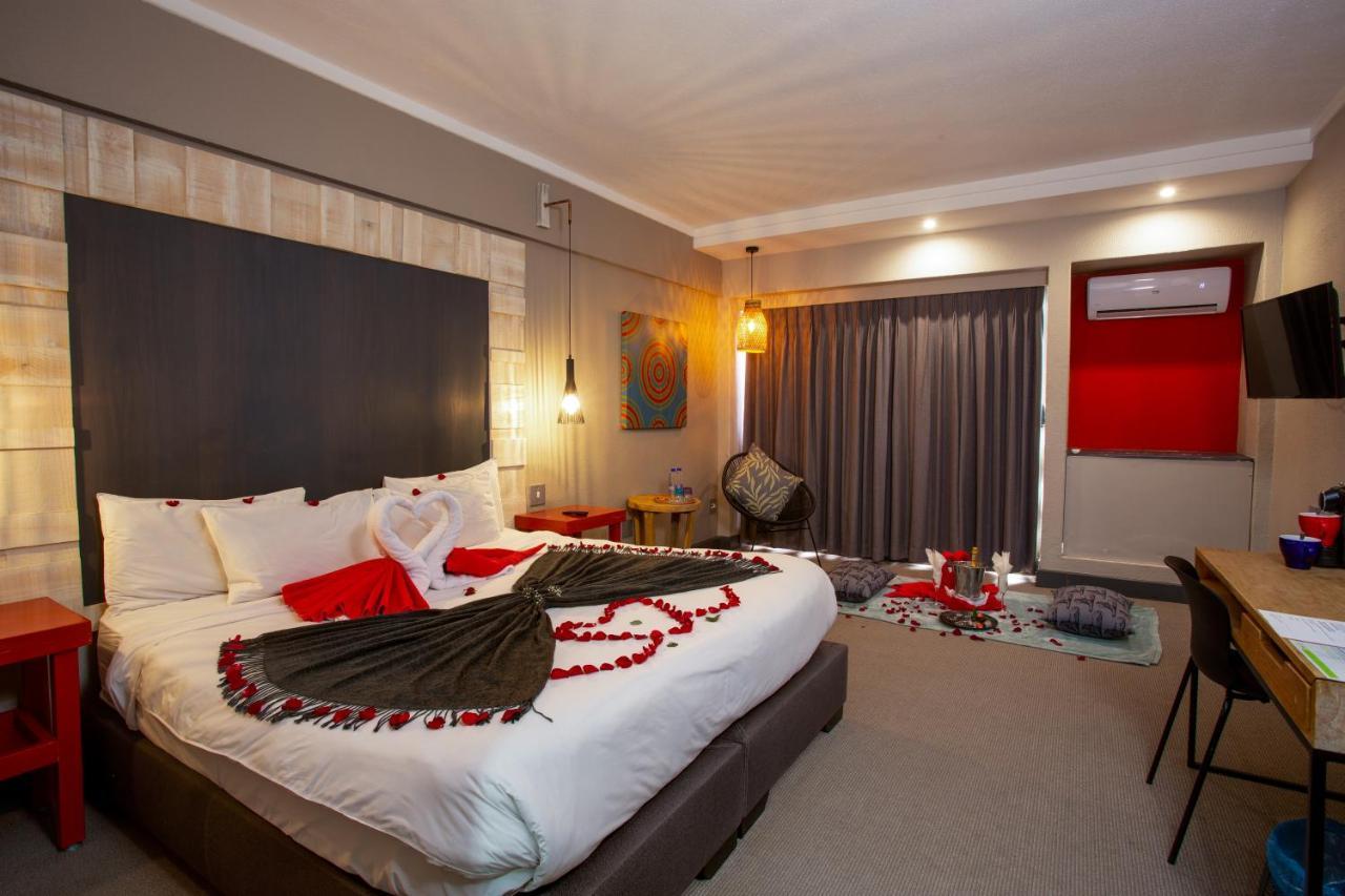 26° South Bush Boho Hotel Muldersdrift Exterior foto